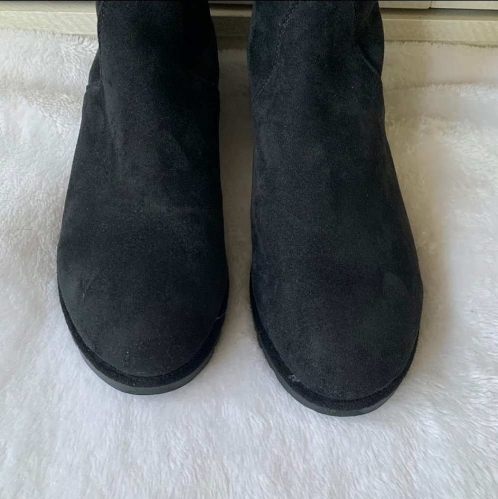 Kaitlyn Pan Over The Knee Boots - Picture 5 of 10